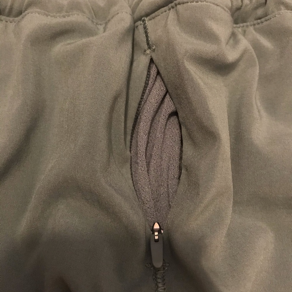 SOLD Lululemon Hotty Hot Short 4” - Picture 13 of 13